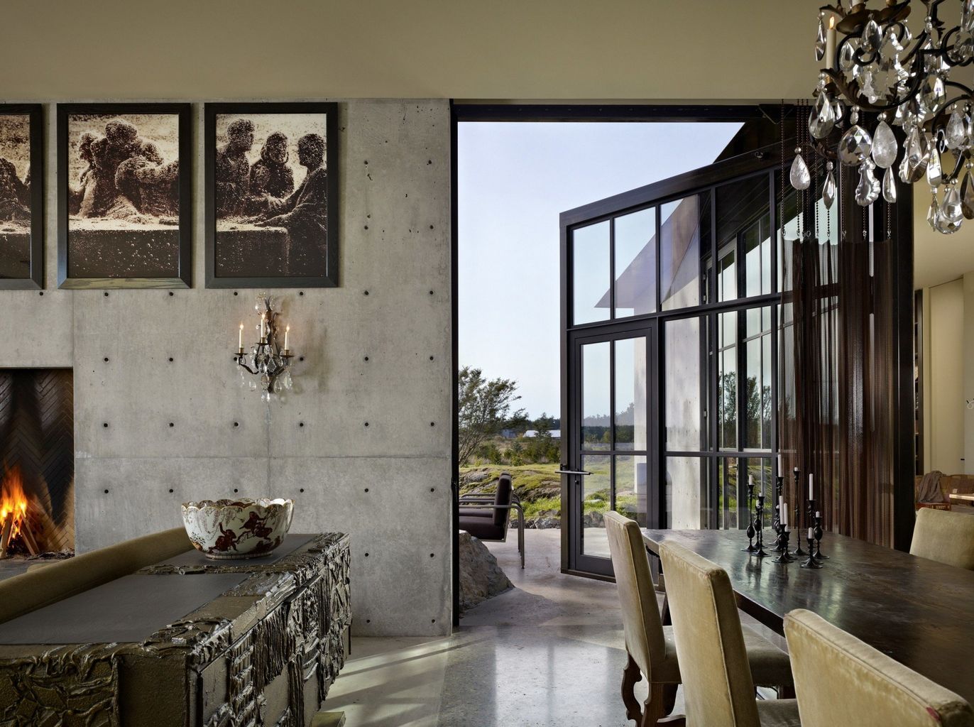 The Pierre an in-cave country house