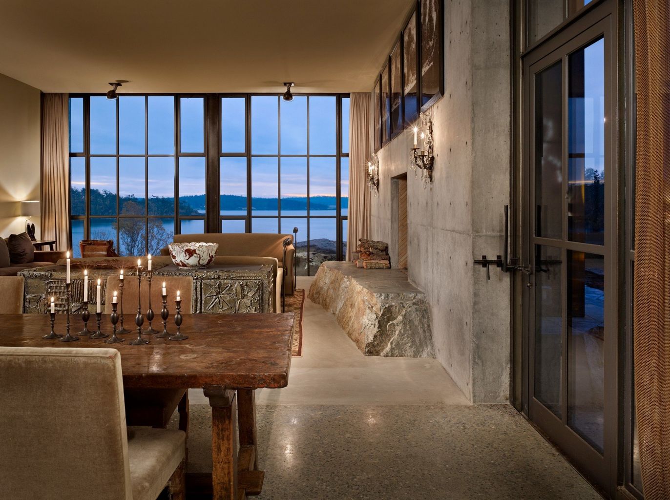 The Pierre an in-cave country house