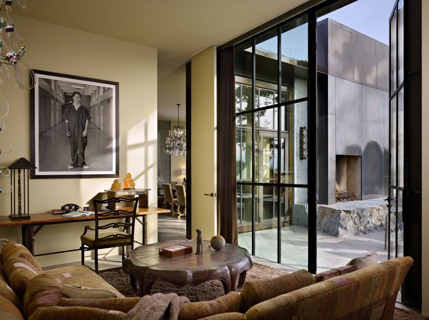 The Pierre an in-cave country house