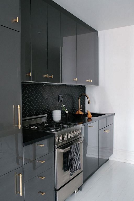 A bright apartment in Brooklyn, NYC