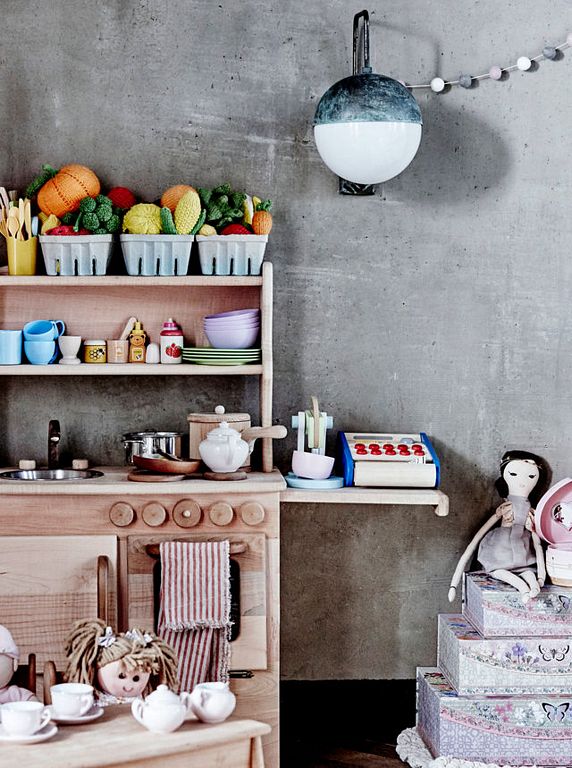 An impressive family house in Venice beach, California