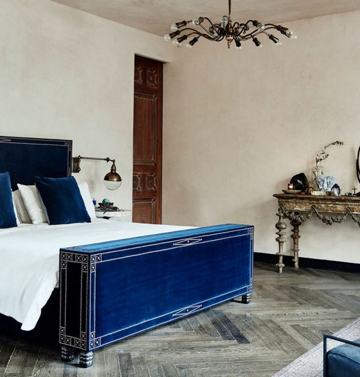 An impressive family house in Venice beach, California