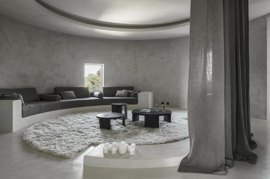 Α concrete silo apartment in Antwerp