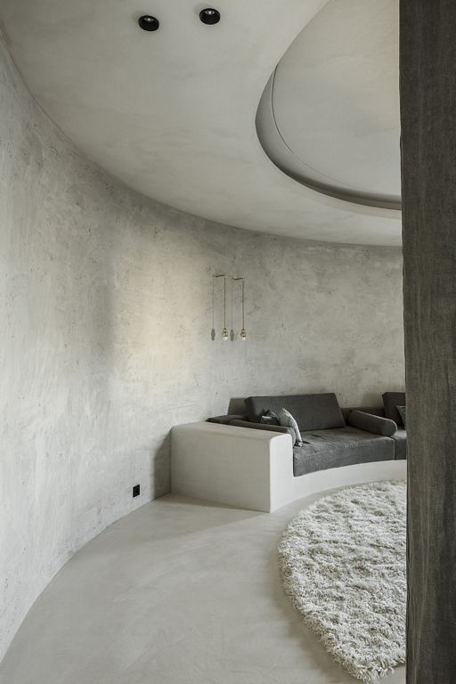 Α concrete silo apartment in Antwerp