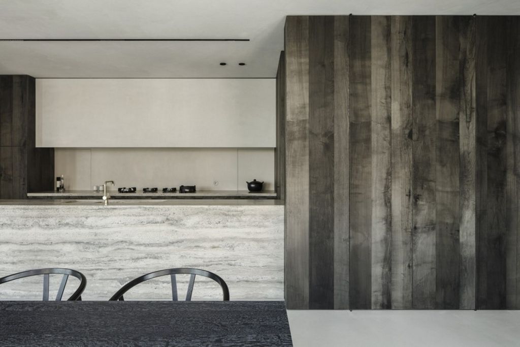 Α concrete silo apartment in Antwerp