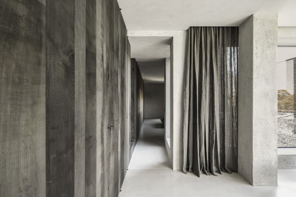 Α concrete silo apartment in Antwerp