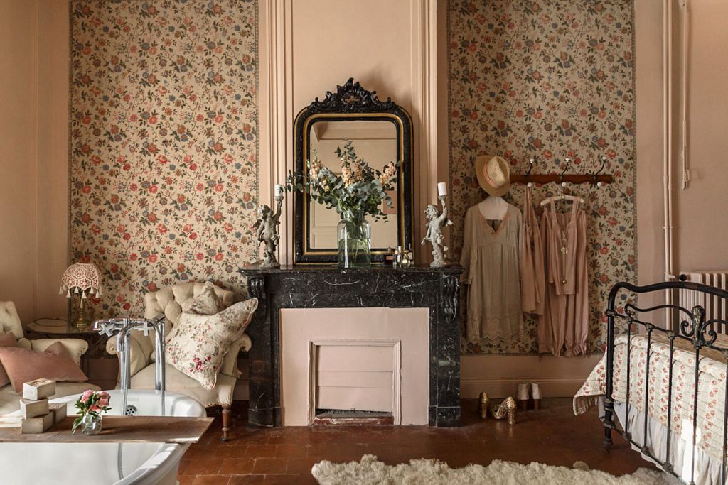 La Belle Vue, a B & B charmant of the south French countryside