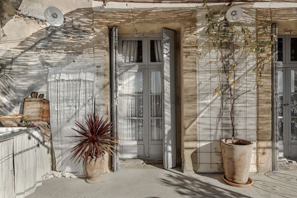 La Belle Vue, a B & B charmant of the south French countryside