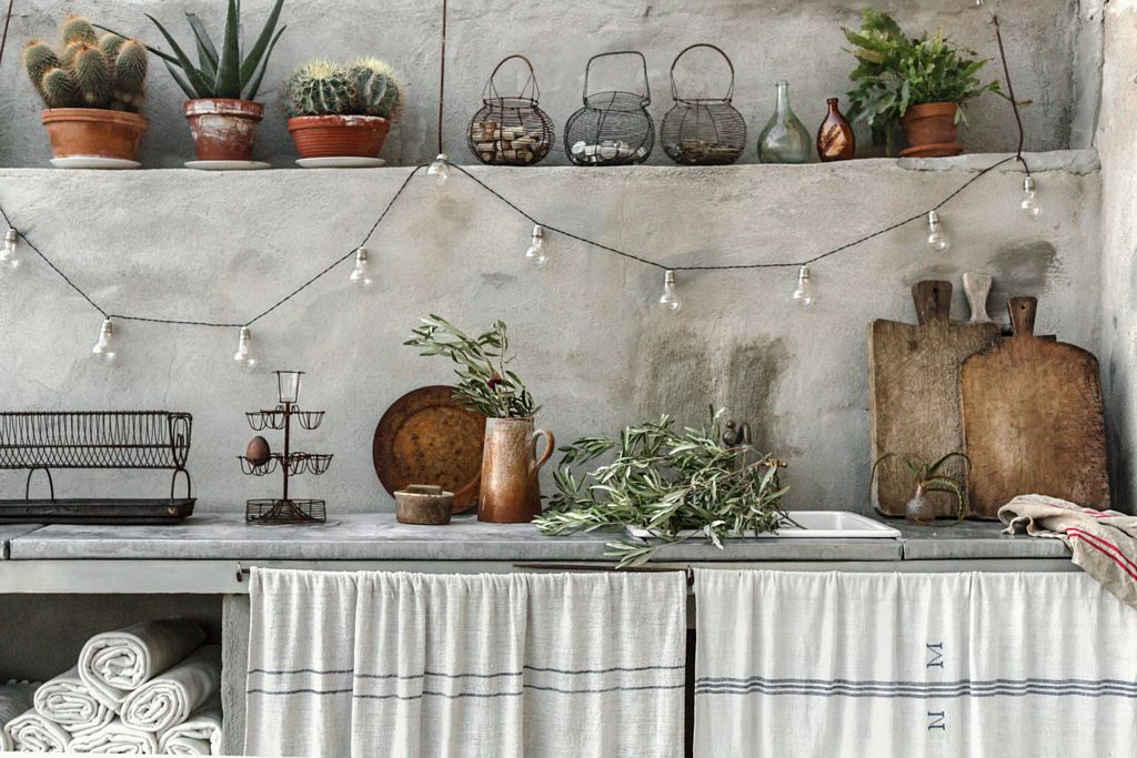 La Belle Vue, a B & B charmant of the south French countryside