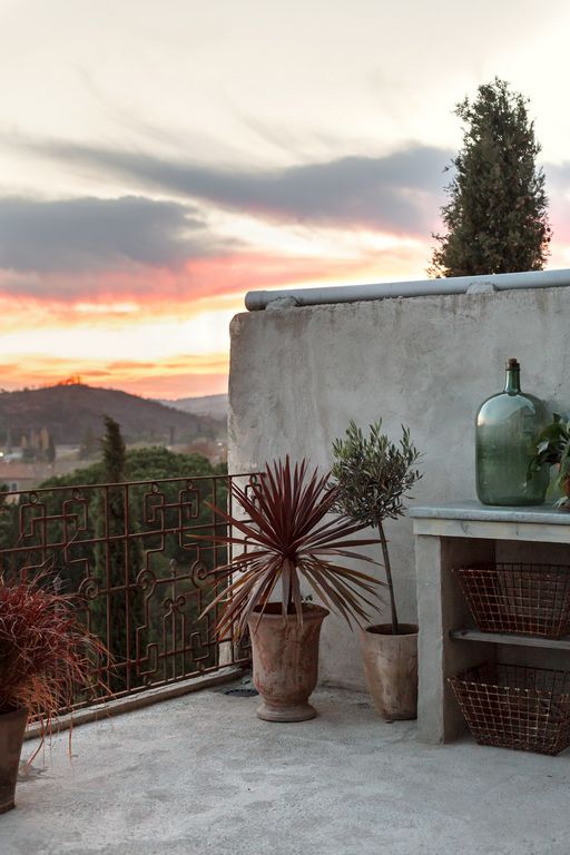 La Belle Vue, a B & B charmant of the south French countryside