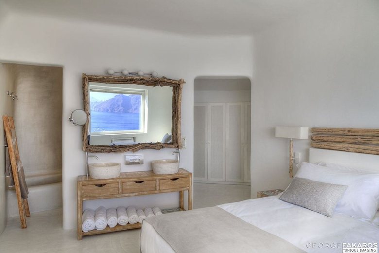 Mystique, a Luxury Collection Hotel in Santorini