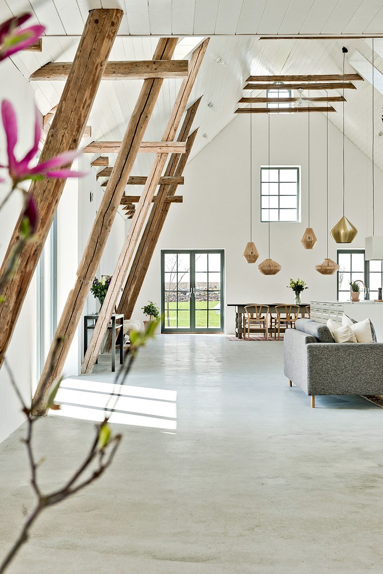 Old meets new in this villa on charming Osterlen