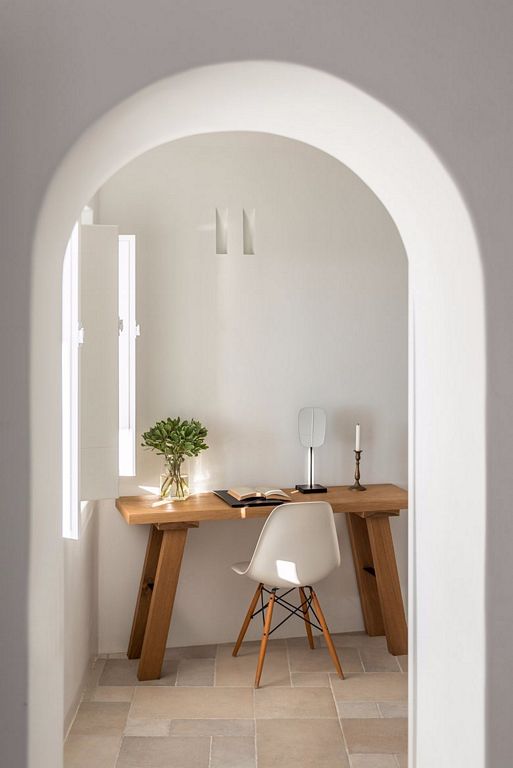 Porto Fira Suites
