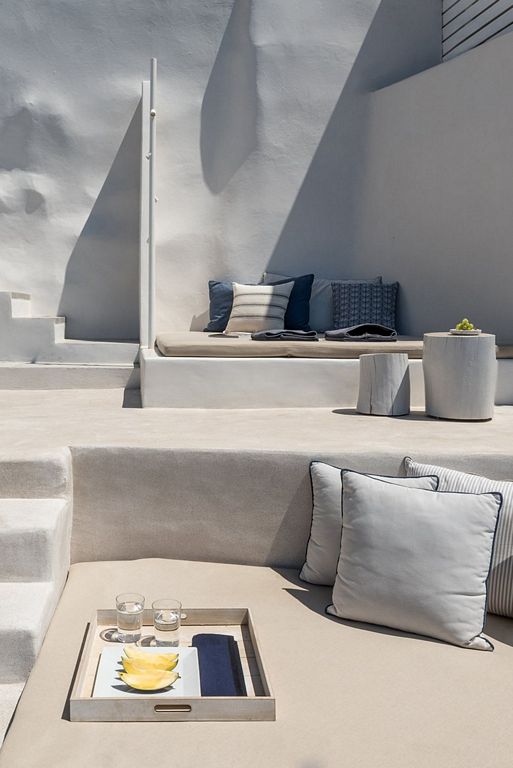 Porto Fira Suites