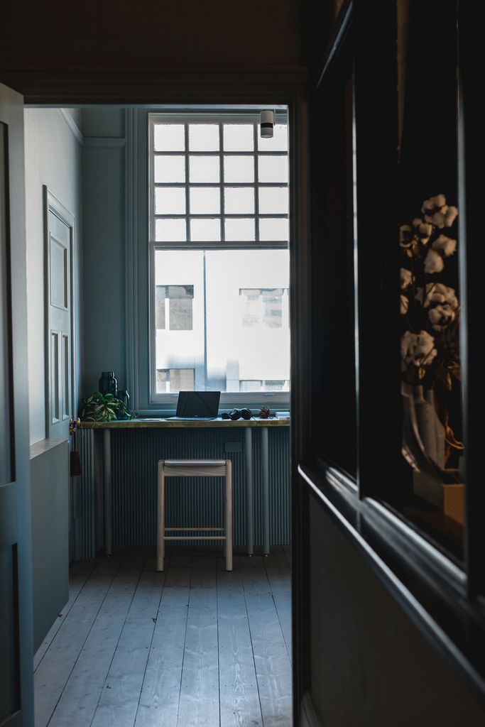 Williams Burton Leopardi's Studio