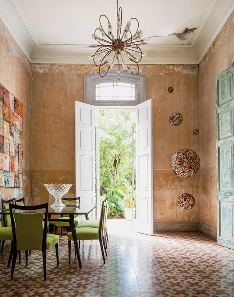Renovating a house in Cuba