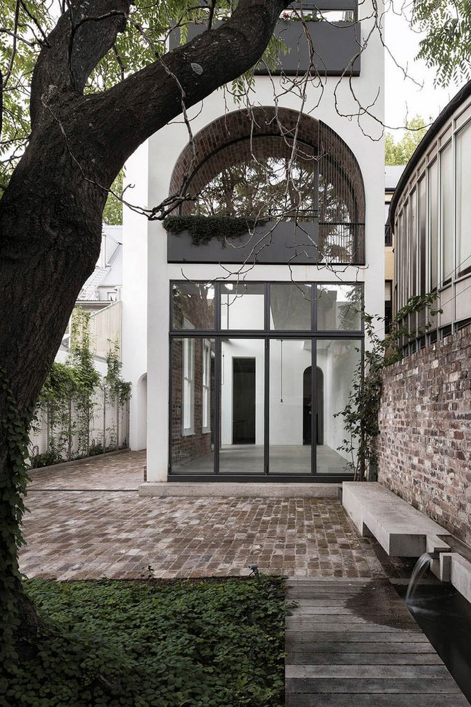 Italianate House by Renato D'Ettorre Architects