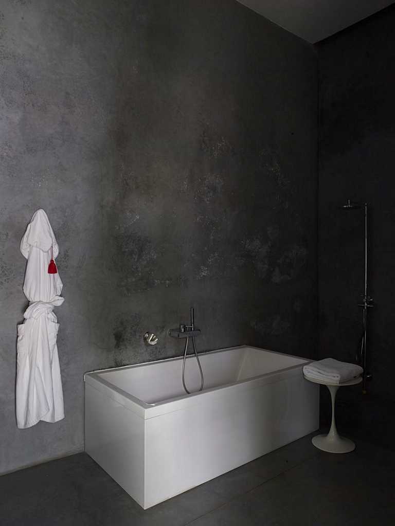 Riad Mena & Beyond