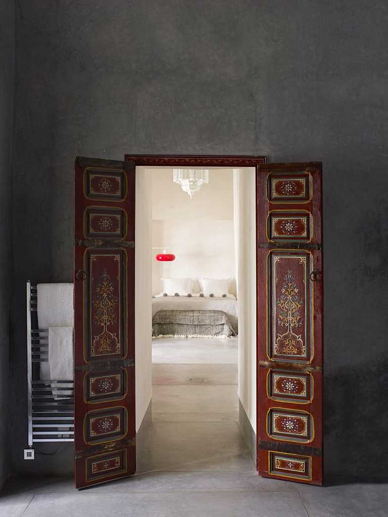 Riad Mena & Beyond
