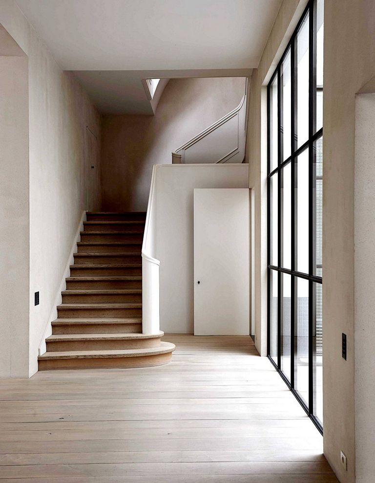 VVD II Residence, Antwerp, Belgium by Vincent van Duysen