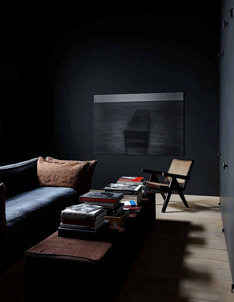 VVD II Residence, Antwerp, Belgium by Vincent van Duysen