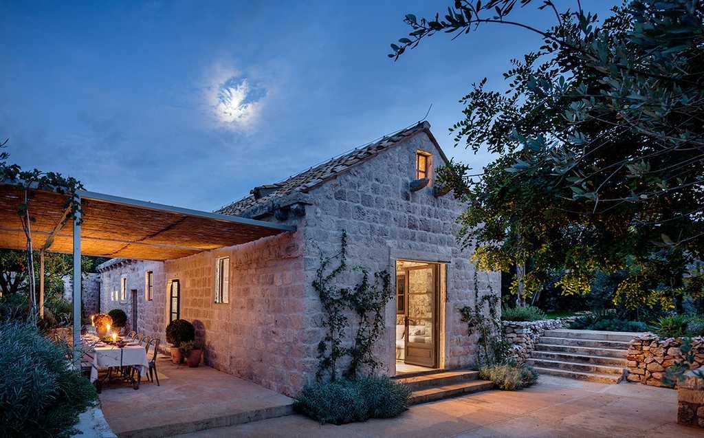 The Transformation of a 15th-century Stone House