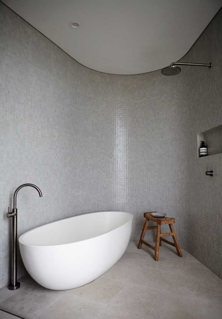 Cliff Top House by Hare + Klein