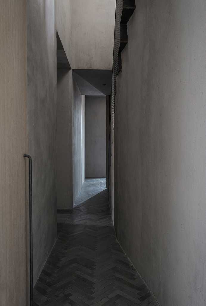 Domus RU, the House of Shades in Rome