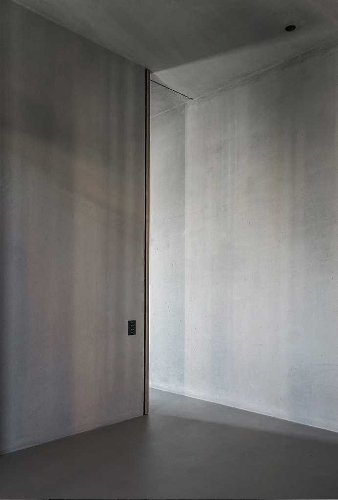 Domus RU, the House of Shades in Rome