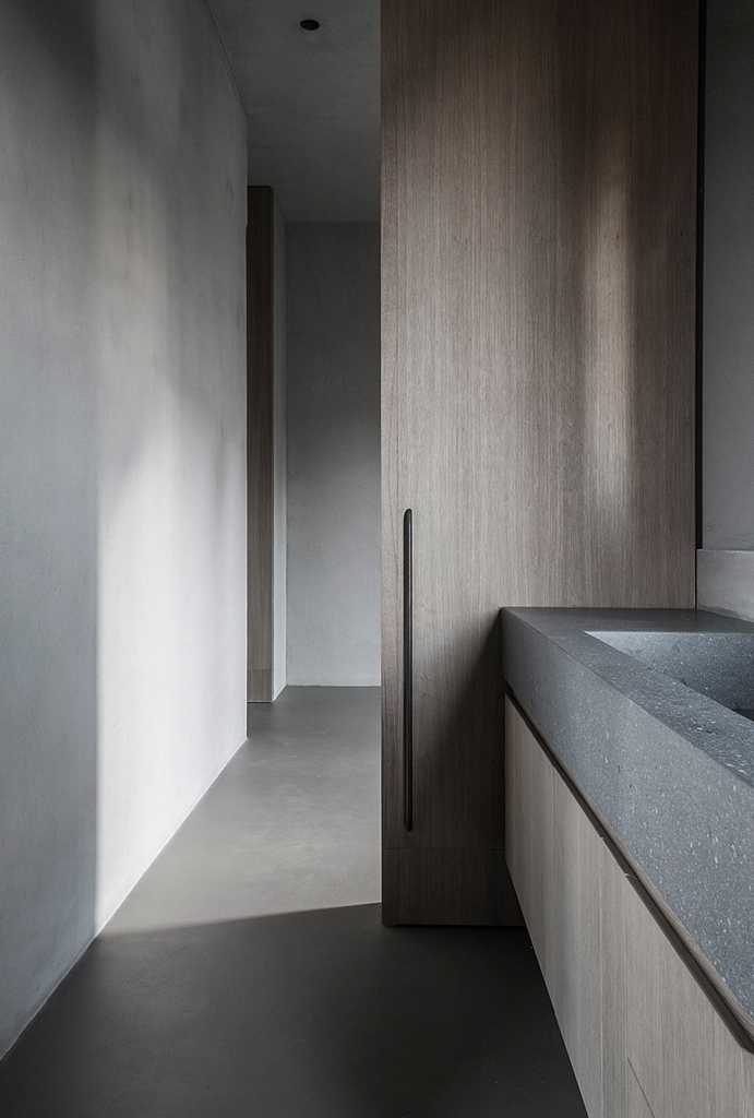 Domus RU, the House of Shades in Rome
