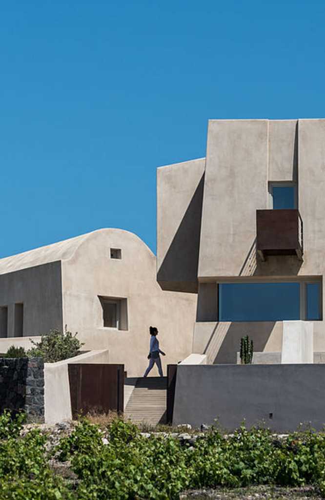 Summer Residence in Pyrgos by Kapsimalis Architects