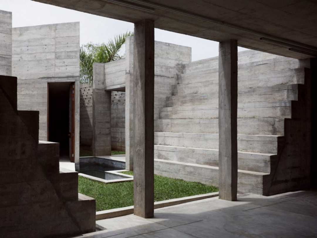 Zicatela house, an Open Air Fortress in Mexico