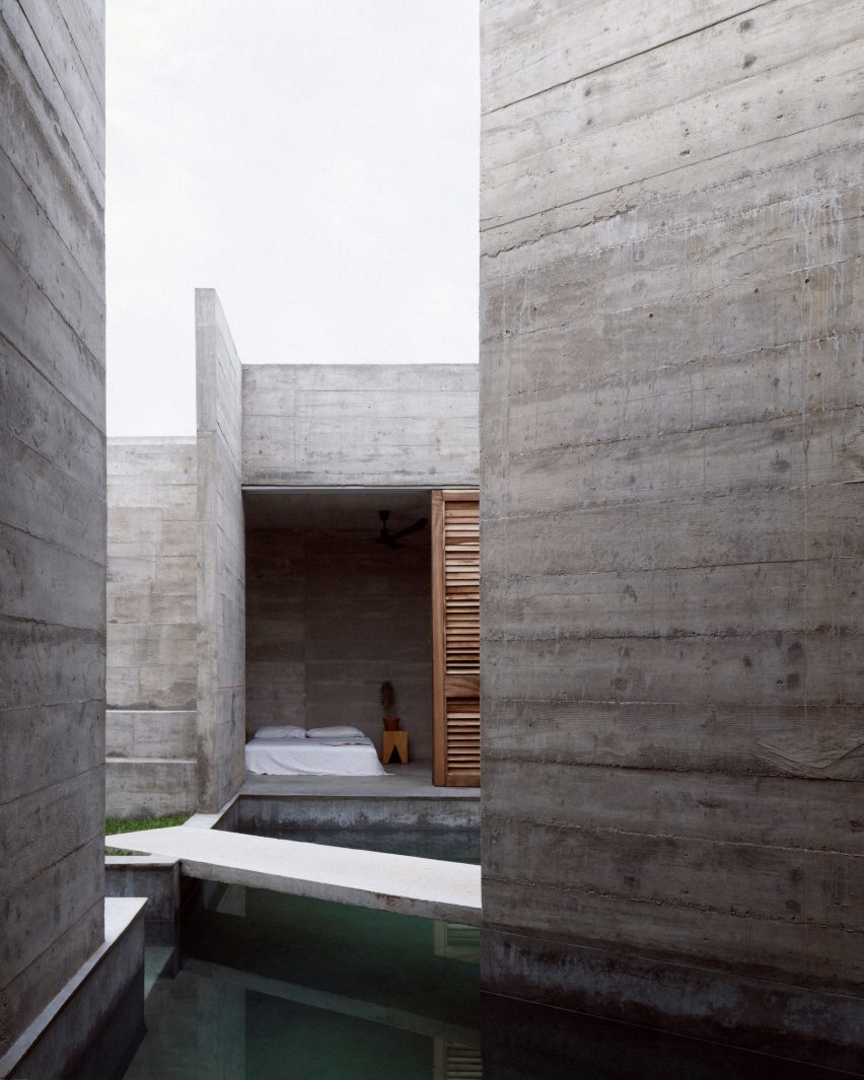 Zicatela house, an Open Air Fortress in Mexico