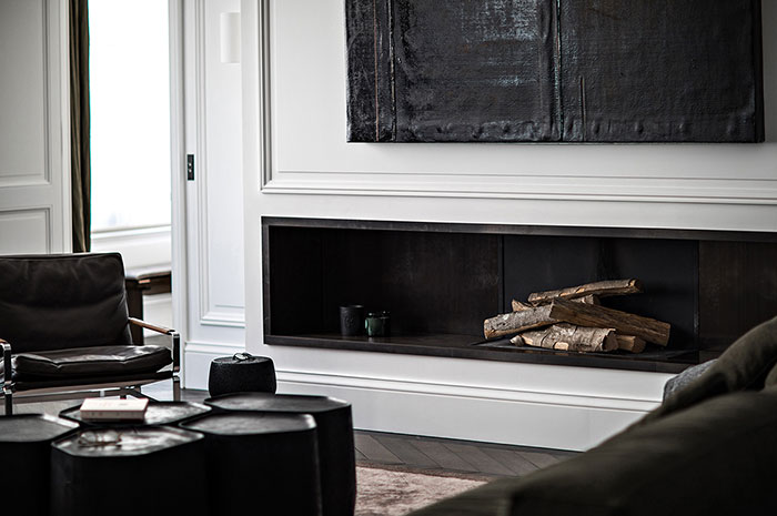 Αn impressive apartment in Paris by Frederic Berthier