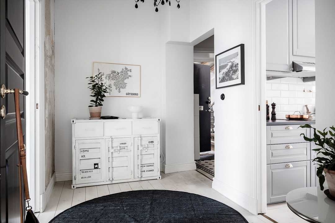 Gorgeous Old Plaster Wall In a Swedish Apartment