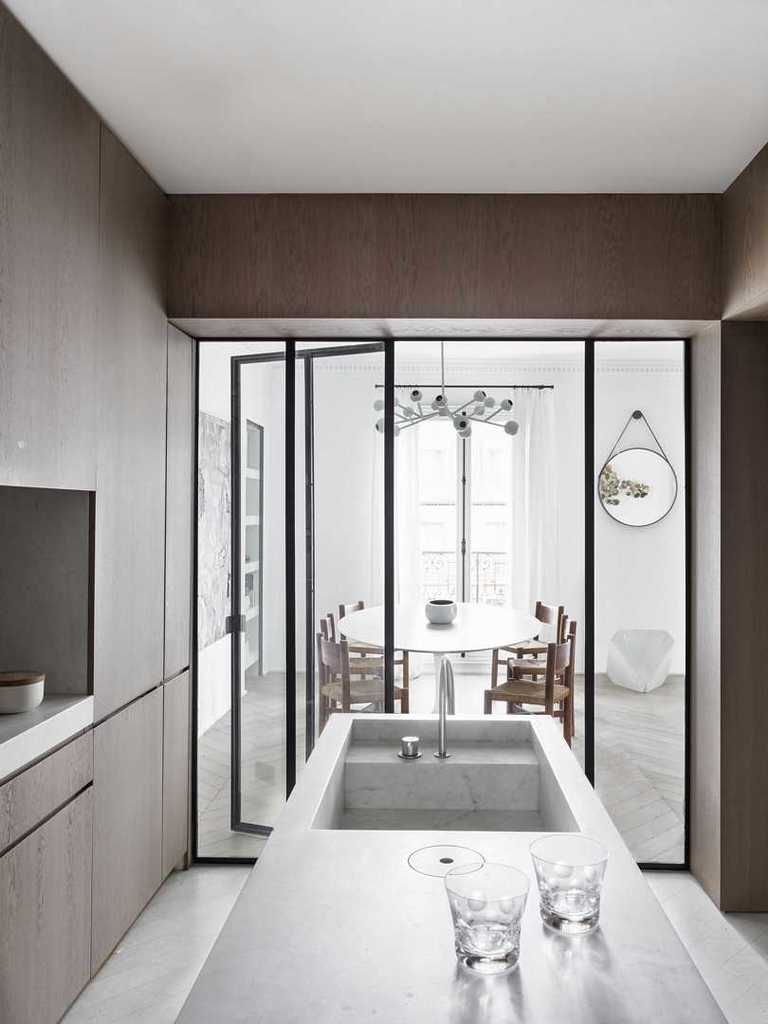 JR Apartment by Nicolas Schuybroek