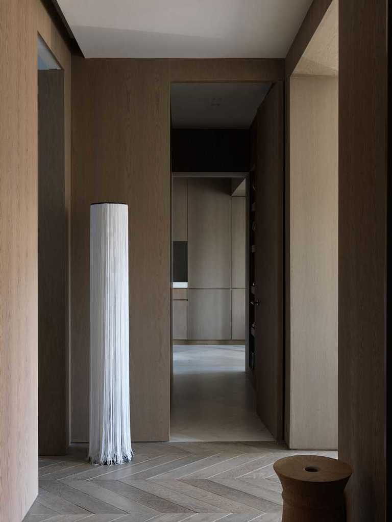 JR Apartment by Nicolas Schuybroek