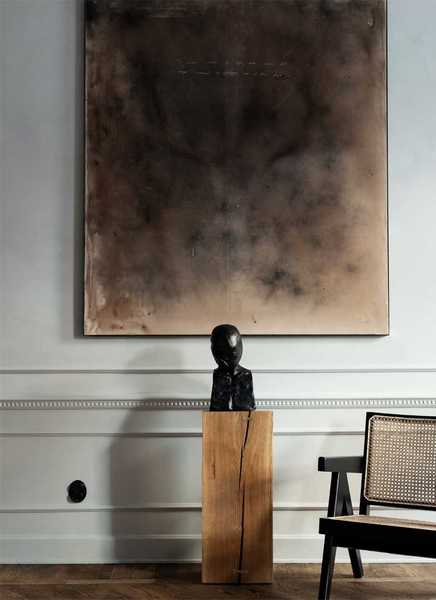 Tasteful centuries-old apartment in Stockholm
