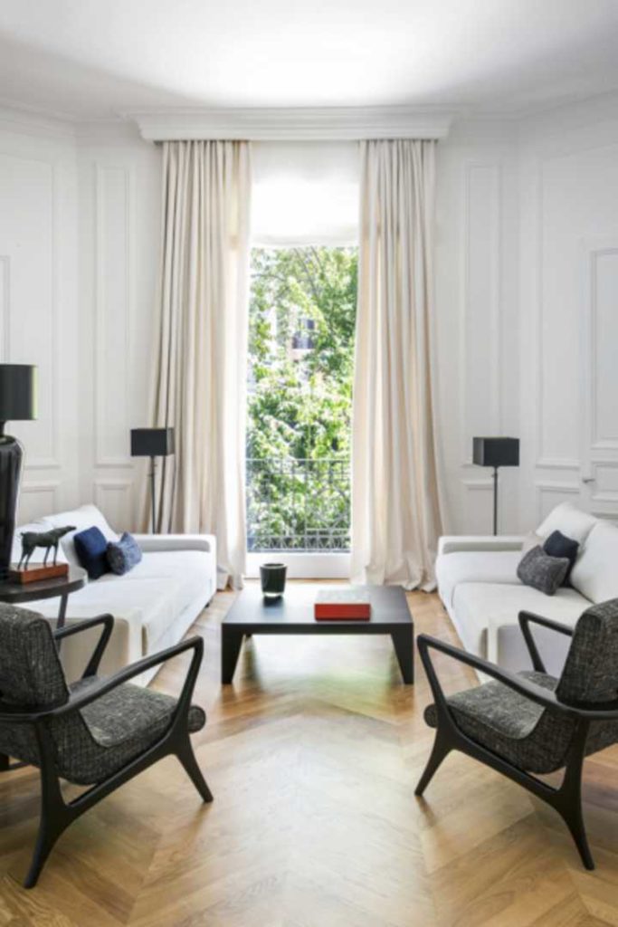 A magnificent apartment in Rome by Stefano Dorata