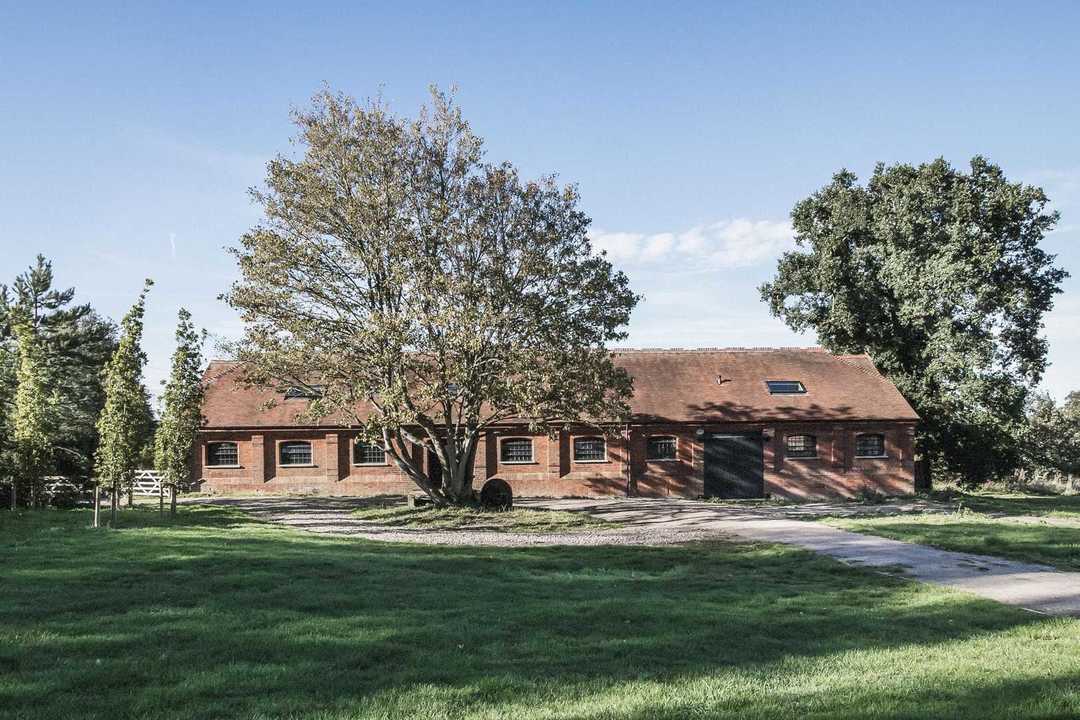 Brick Barn in Britain by Mclaren Excell