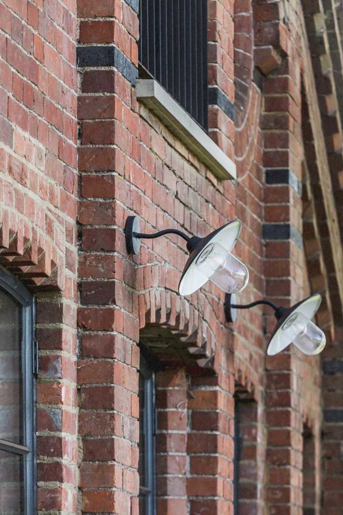 Brick Barn in Britain by Mclaren Excell