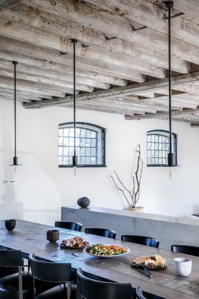 Brick Barn in Britain by Mclaren Excell