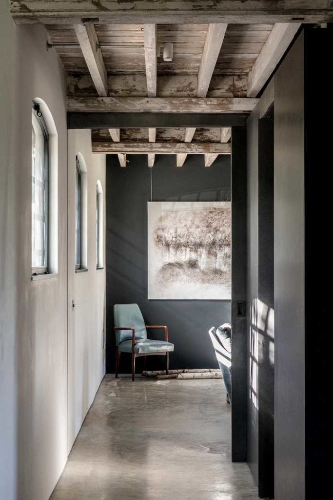 Brick Barn in Britain by Mclaren Excell
