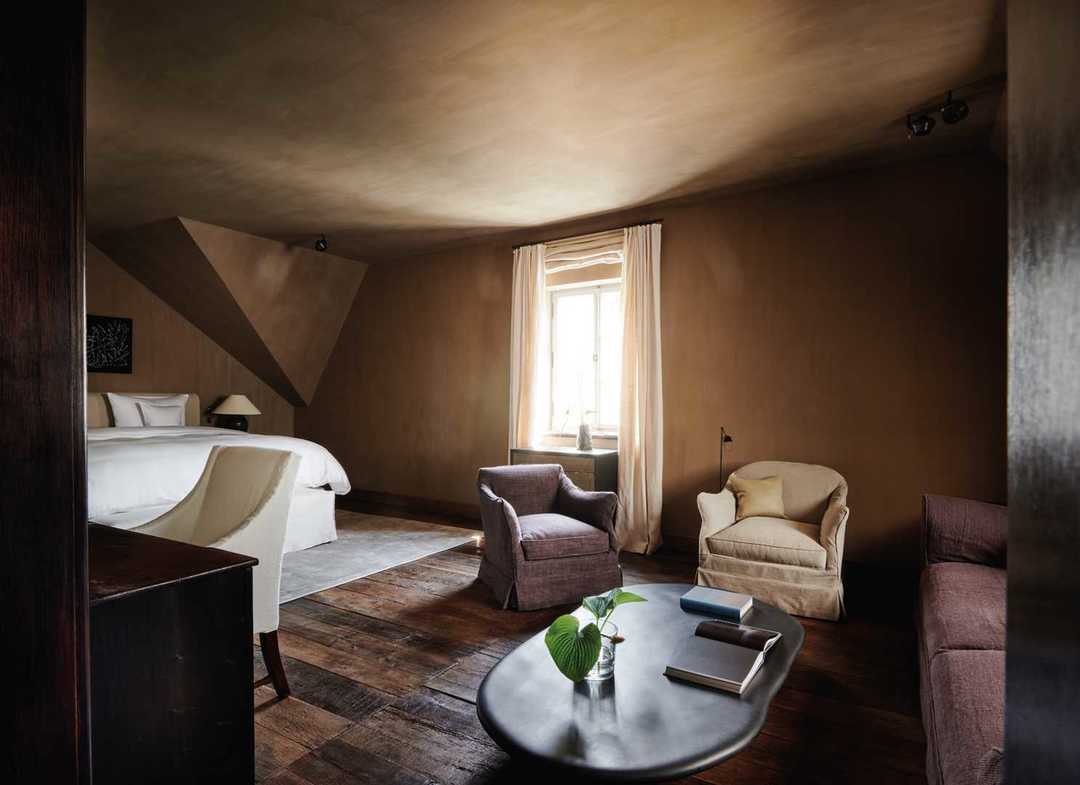 Hotel Purs in Andernach, Germany by Axel Vervoordt