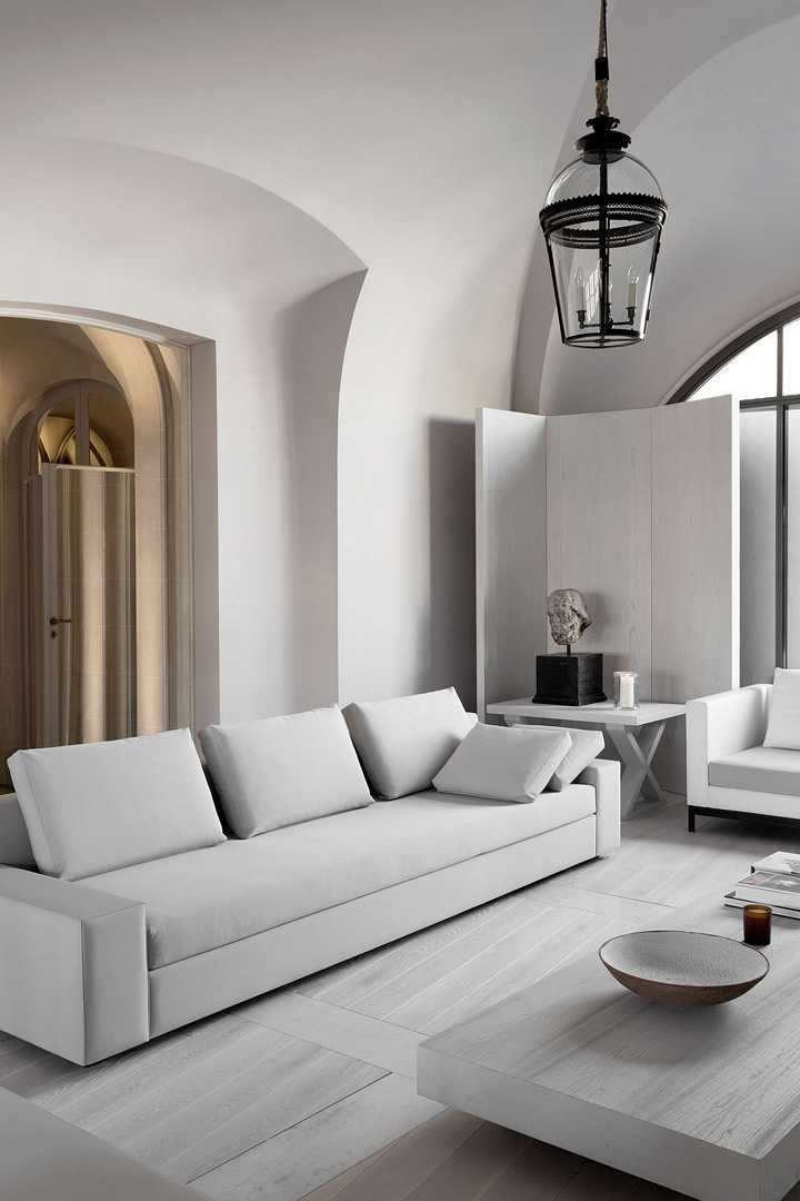 Kennedy Apartment in Paris by Guillaume Alan