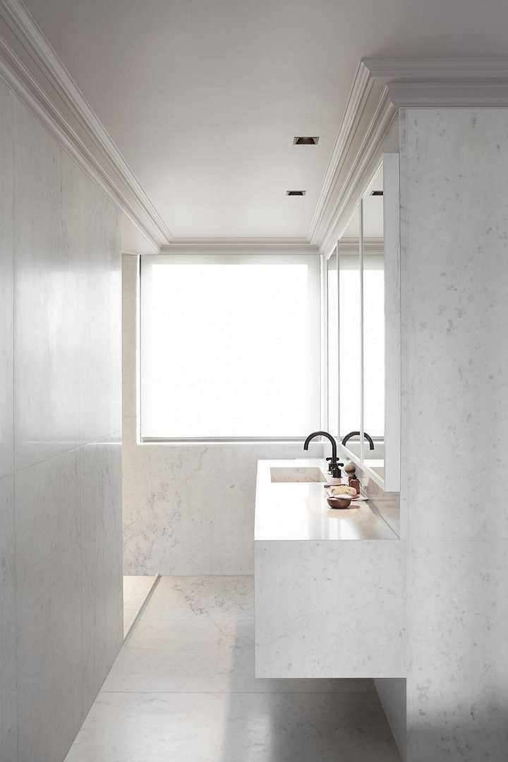 Kennedy Apartment in Paris by Guillaume Alan