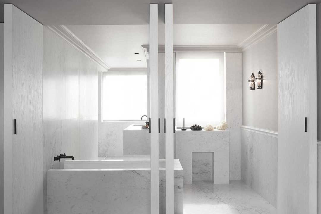 Kennedy Apartment in Paris by Guillaume Alan