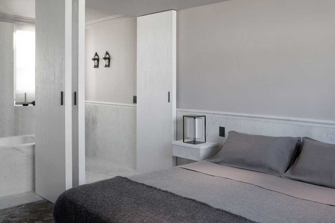 Kennedy Apartment in Paris by Guillaume Alan