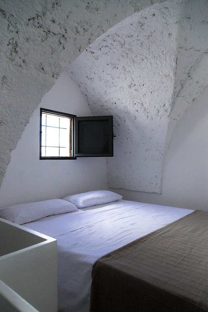 Renovation project of a historic building in Patu by Luca Zanaroli Architects