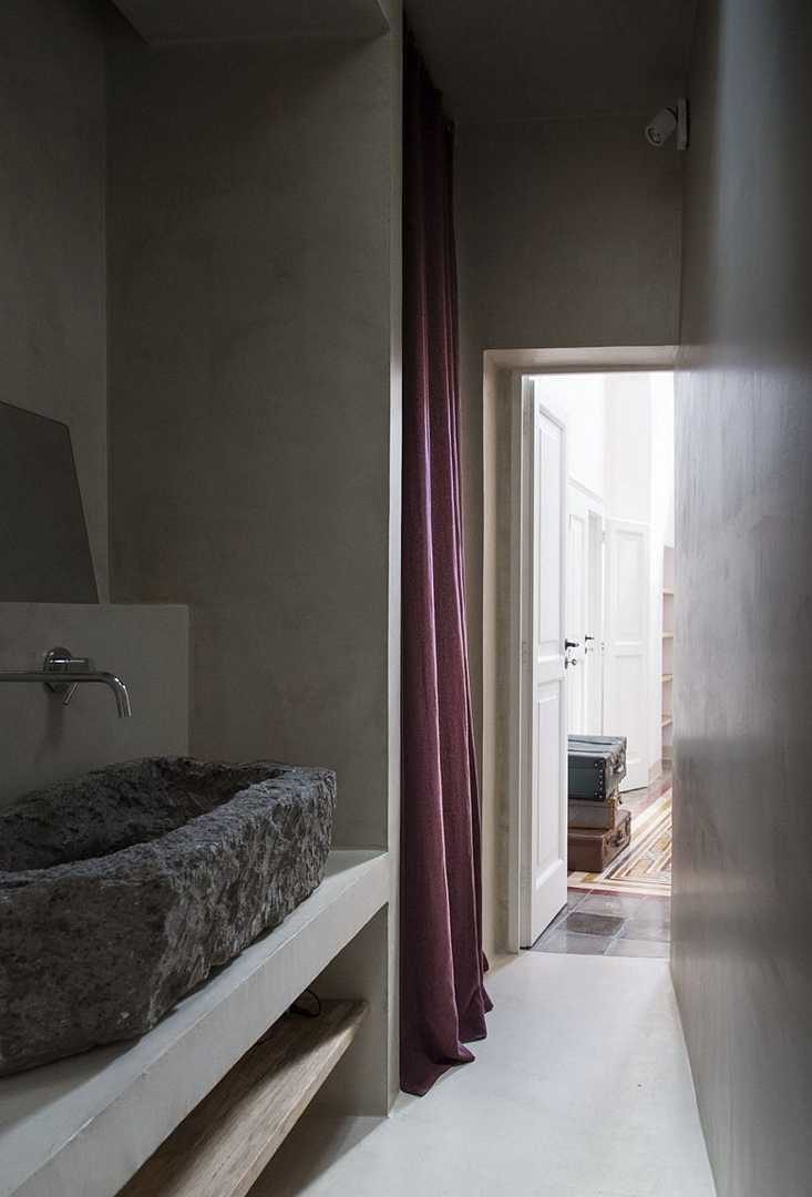Renovation project of a historic building in Patu by Luca Zanaroli Architects